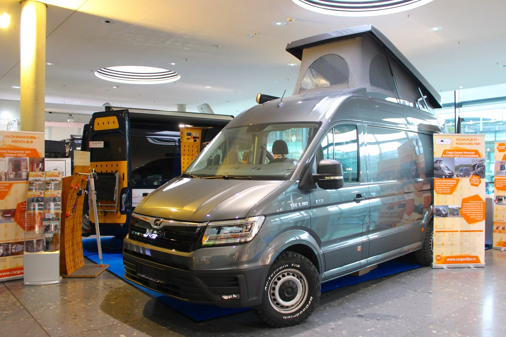 Cargo Camper Mountain 4x4 at CMT 2019