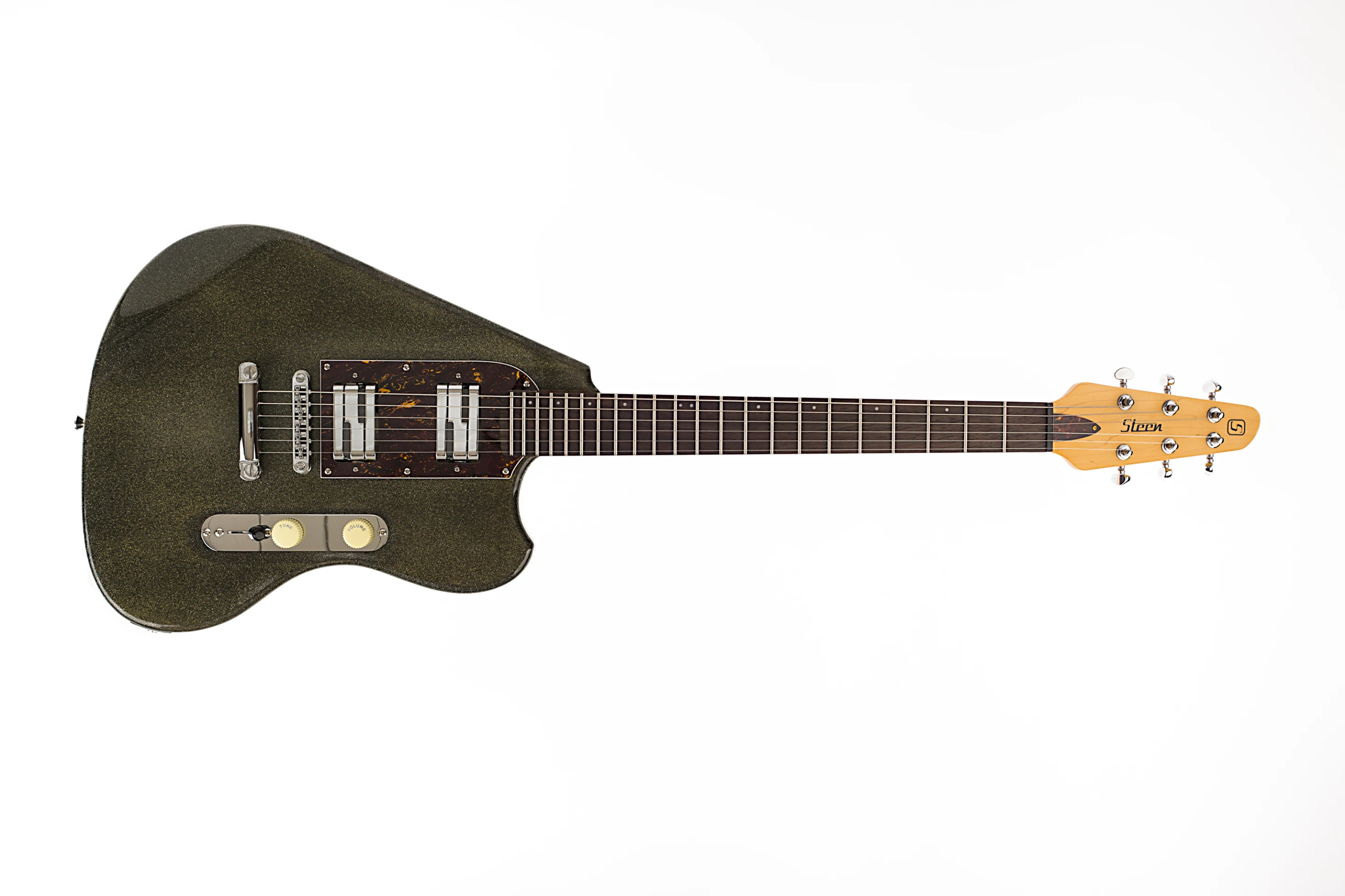 The 5-way pickup selector can be positioned before or after the tone/volume knobs