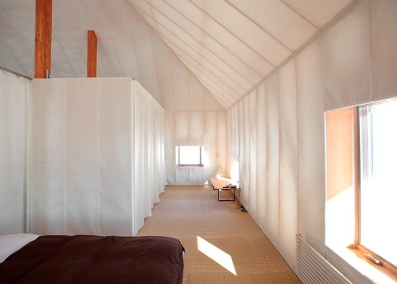 The Même experimental house is 79.5 sq. mt. (855.7 sq.ft.) in area