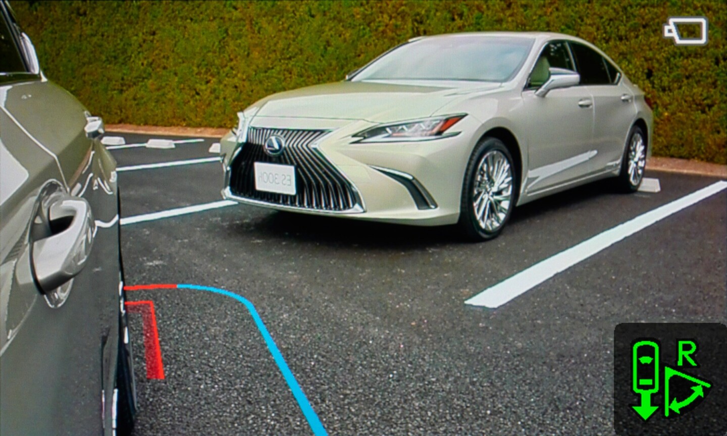 Handy lines tell you what's a safe distance from other parked cars