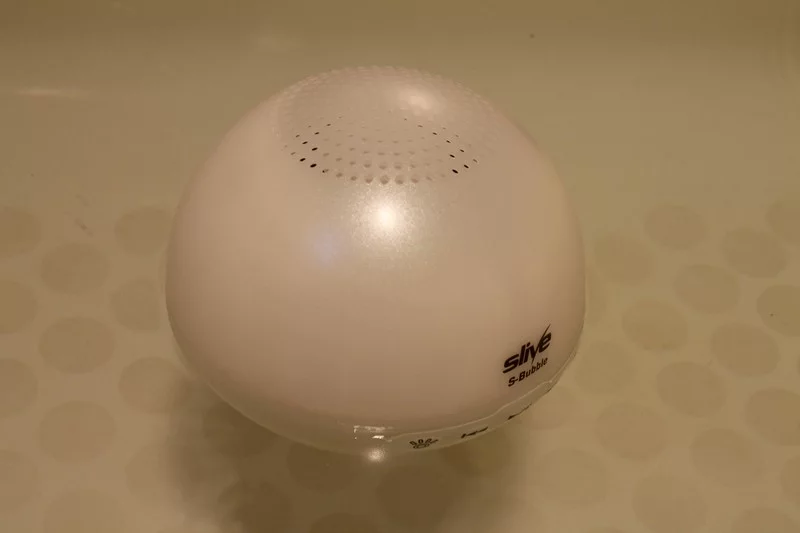 S-Bubble floats and resists splashes (Photo: Eric Mack/Gizmag.com)