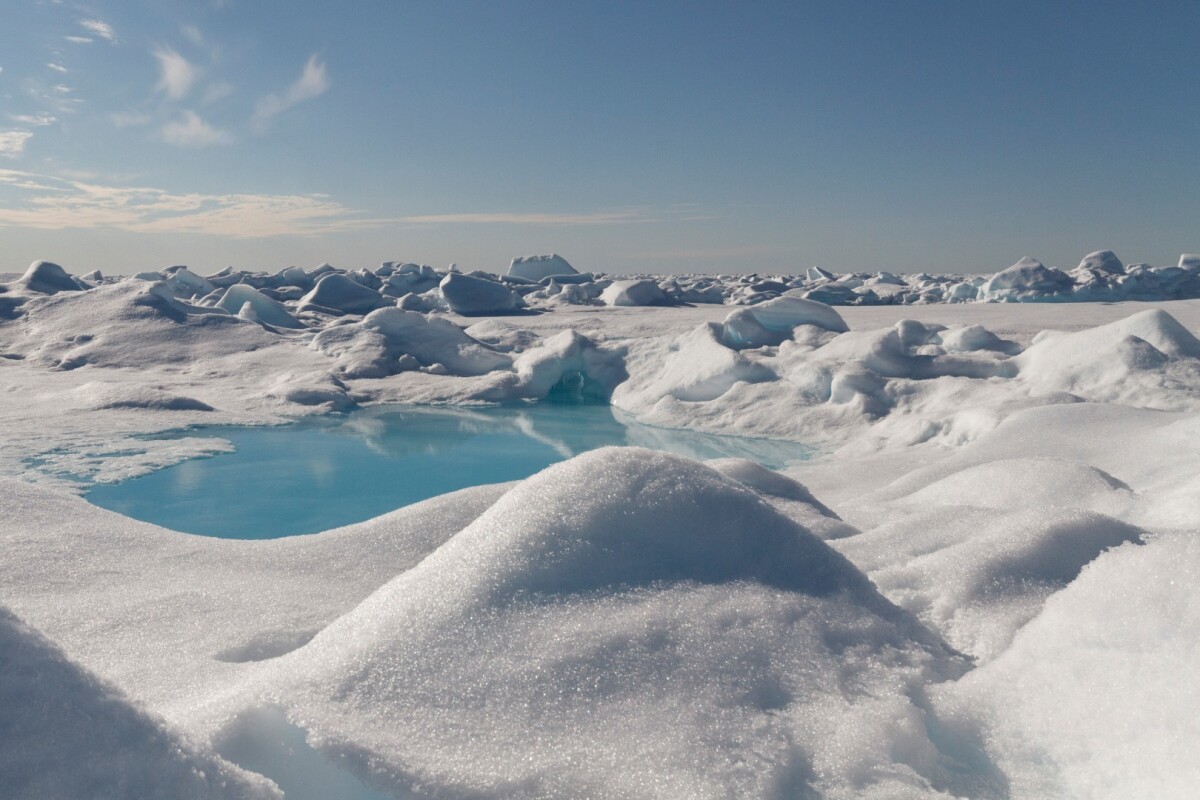 Arctic snowfall found to carry tiny fragments of plastic