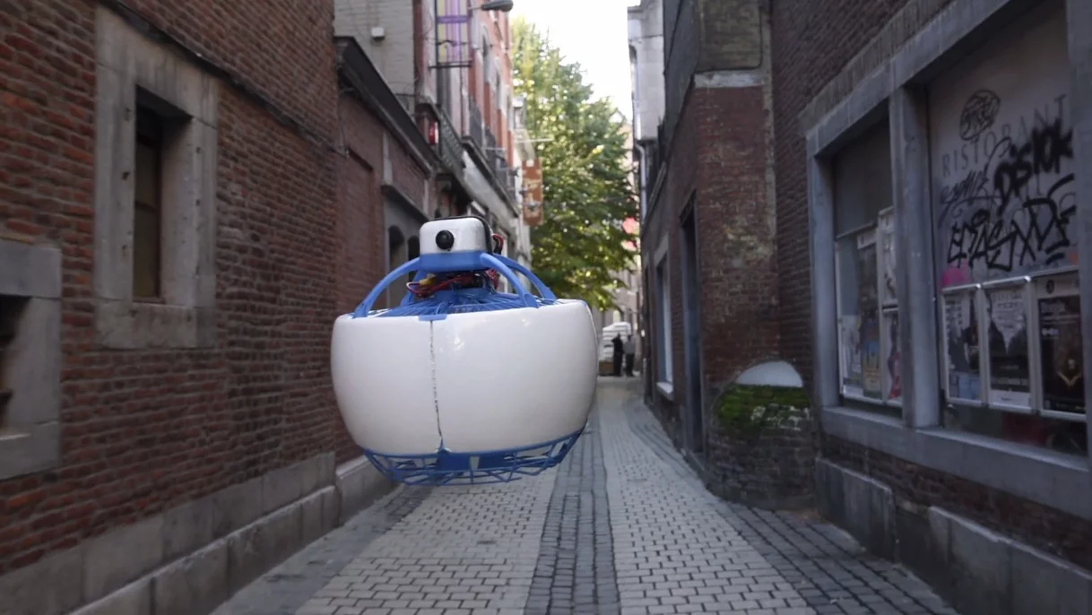 The Fleye can lead, follow, hover or fly a pre-planned route all by itself