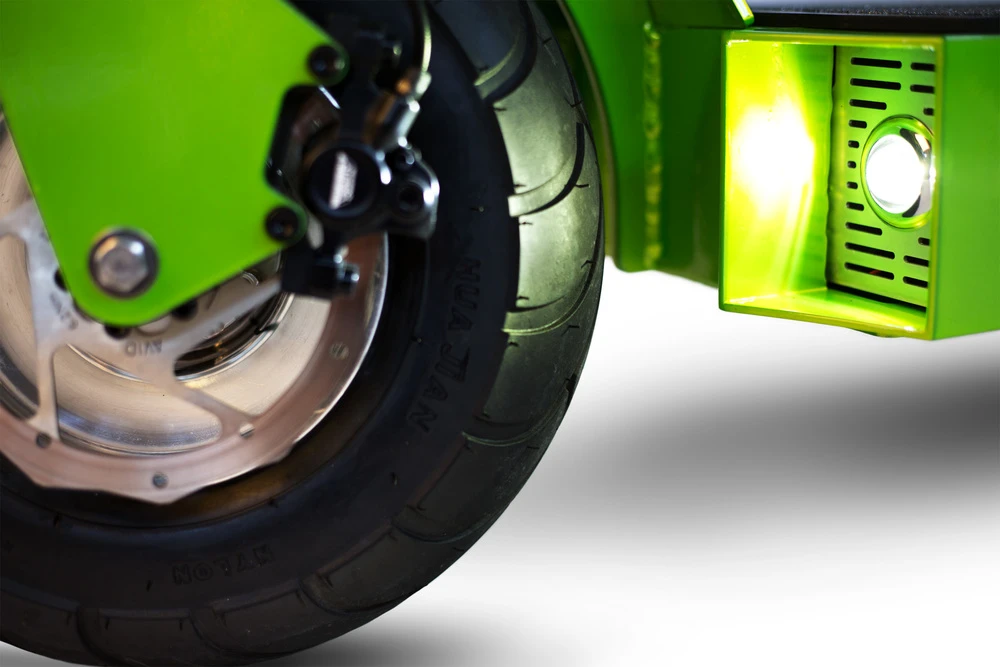 The Rover features Avid disc braking at the front