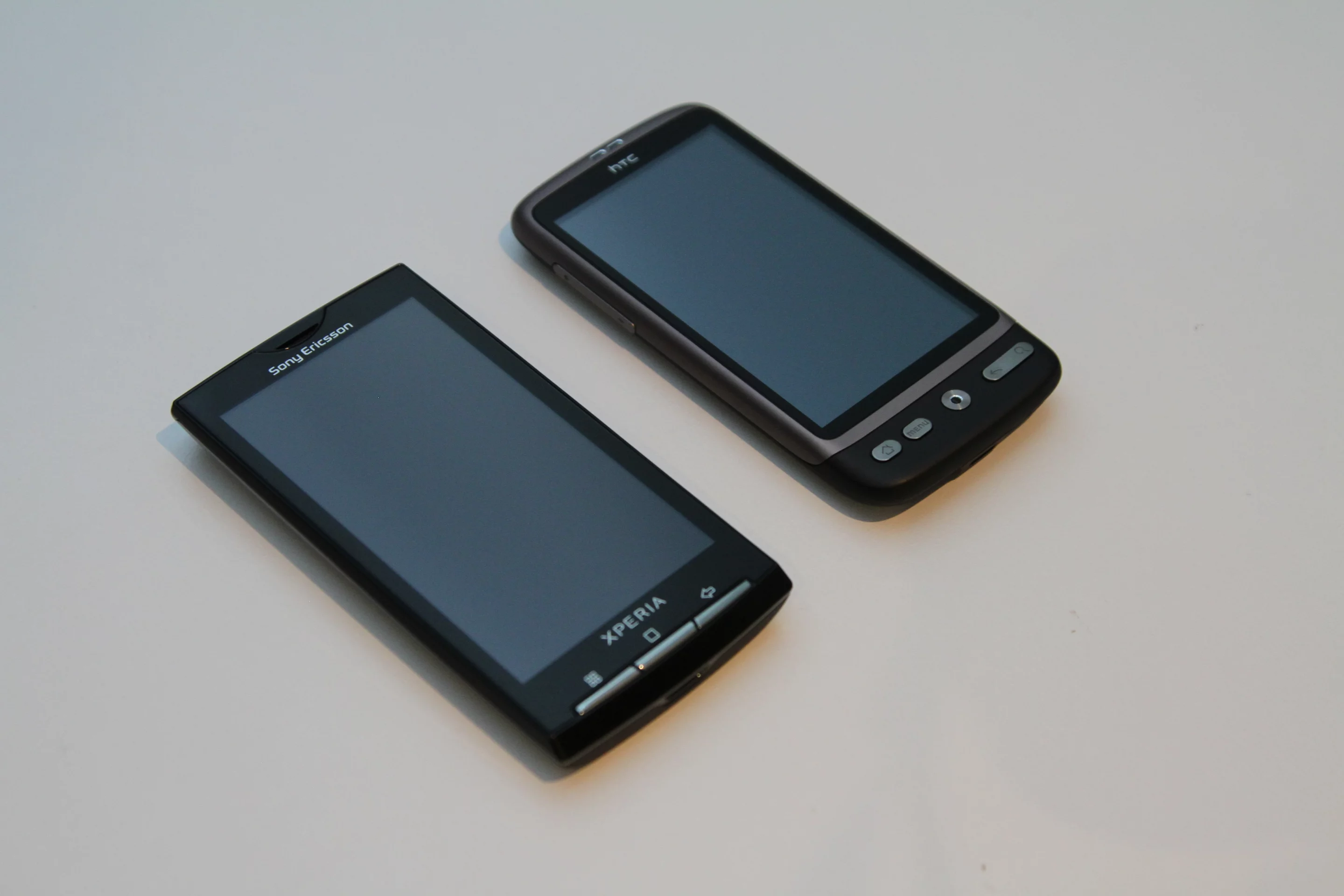 Review: HTC Desire vs Sony Ericsson Xperia X10