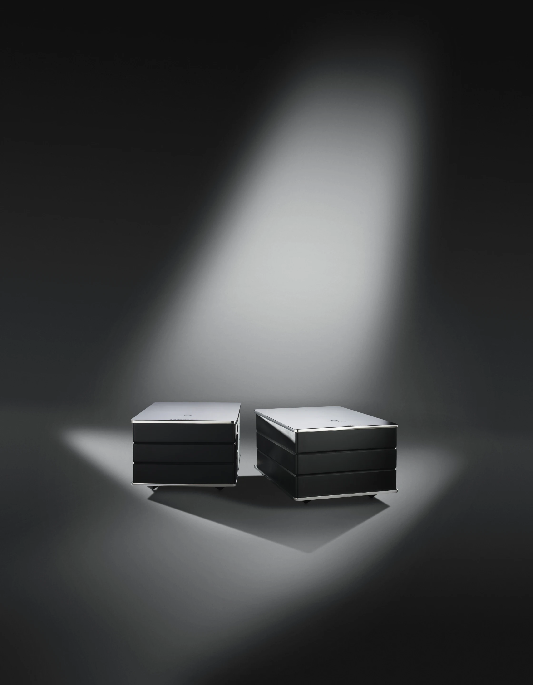 Marten's new M-Amp Mono Power Amplifier uses a new technology called Adaptive Modulation Servo that's said to provide a wide bandwidth, really low audio distortion and high power output