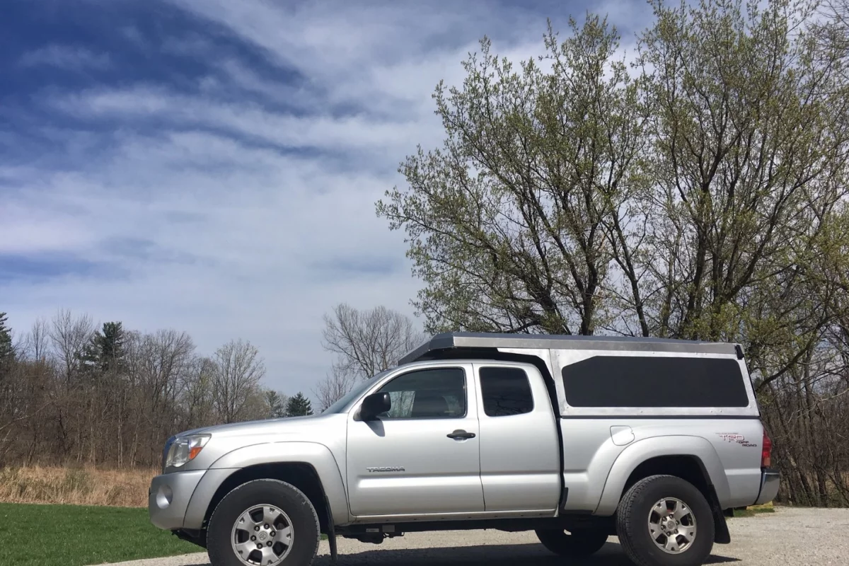 Leentu follows its Carbon Camper up with the more affordable Sunzal Utility Pop-up