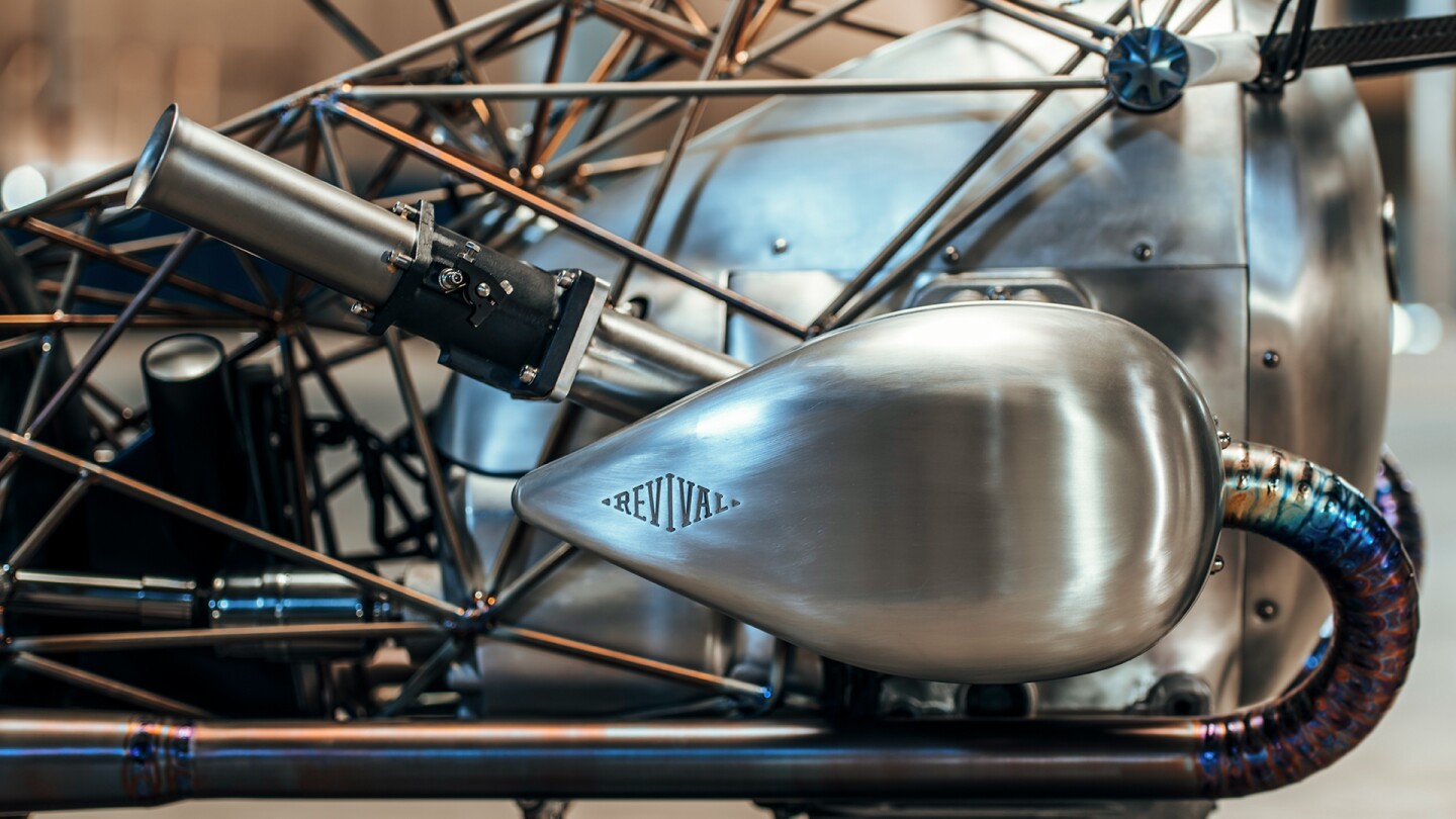 Aerodynamically shaped engine covers - this thing is built to run on the salt flats