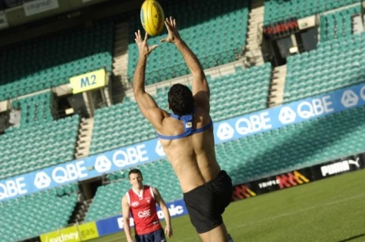 AFL footballers using the SPI Elite during training