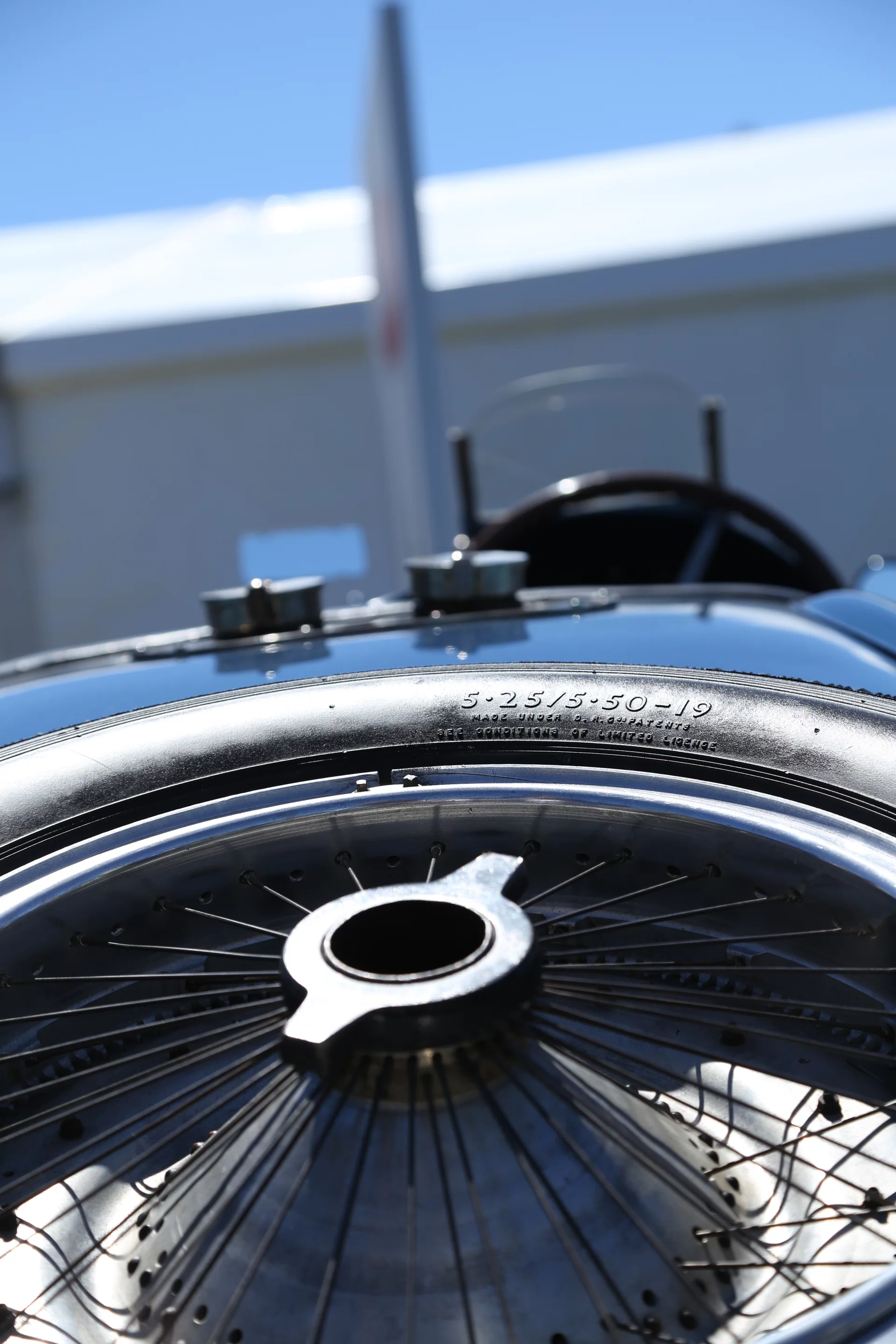 Bugatti 57G Tank only used its two rear wheels to move the car via a 4-speed gearbox, unlike the Veyron which powers all four wheels through a 7-speed transmission (Photo: Angus MacKenzie/Gizmag.com)