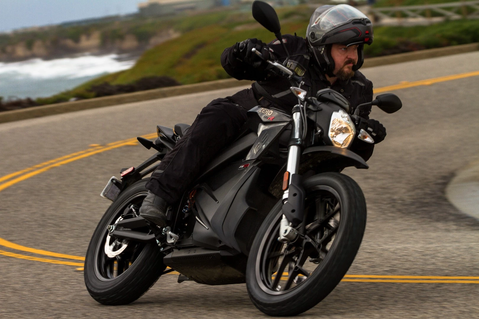 Zero Motorcycles 2016 DSR: Showa suspension and Pirelli tyres help make is a blast to throw this thing around in corners