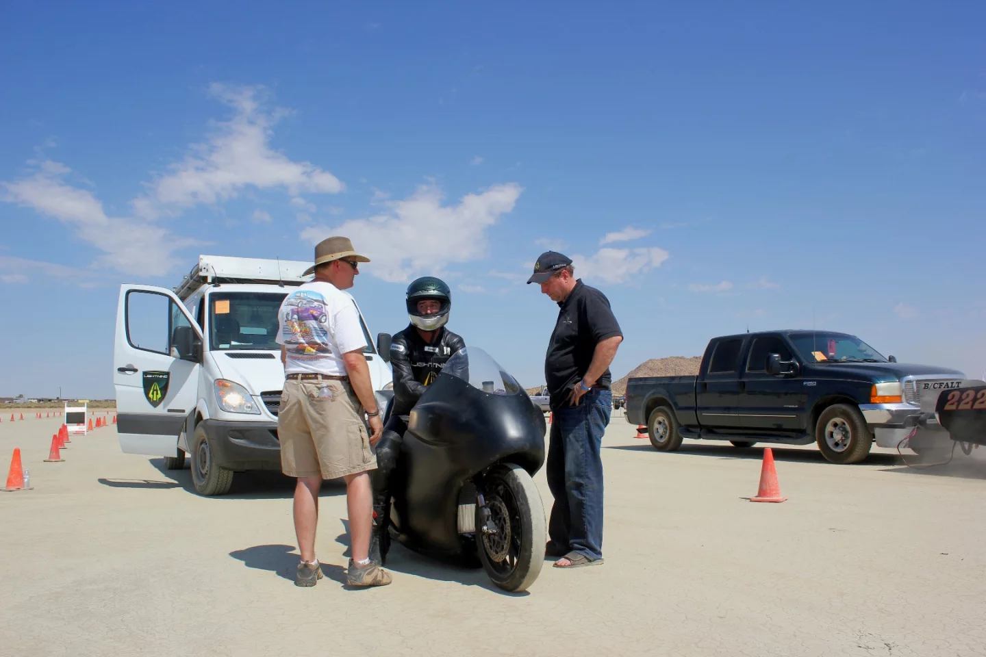 Team Lightning at El Mirage, with a landspeed-prepped LS-2??R