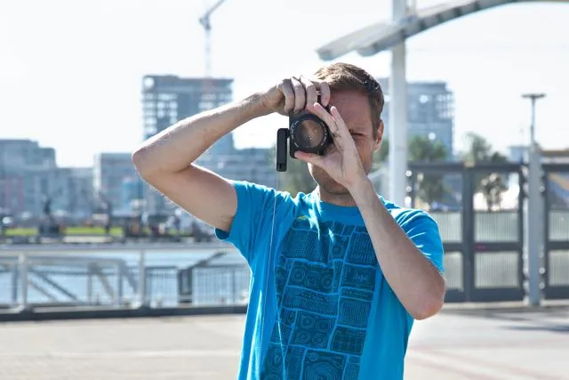 The SteadePod is a camera-stabilizing device, that holds the camera steady using upward tension on a retractable cable (Photo: Photojojo)
