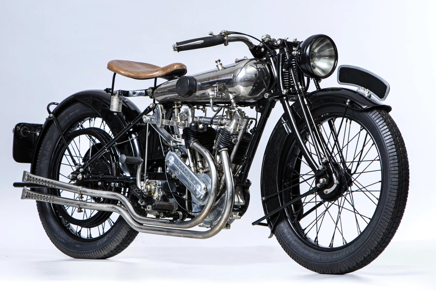 This 1925 Brough Superior 750cc Mark II is estimated to sell for between $113,600 to $170,400 (£80,000 to £120,000) at Bonhams’ Three-day Summer Motorcycle Sale on 2-4 July, 2021