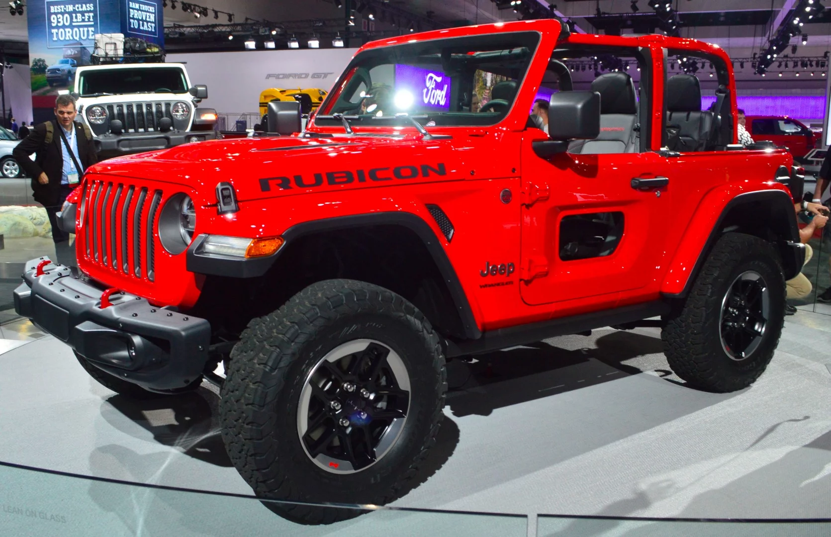 Jeep reveals the new Wrangler Rubicon at the 2017 LA Auto Show