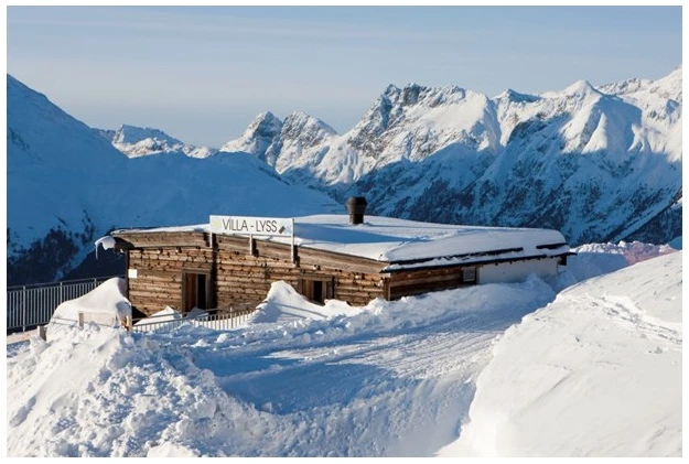 The Romantik Hotel Muottas Muragl located in Switzerland has recently been awarded the highly-coveted Swiss Solar Award 2011 (image: Romantik Hotel)