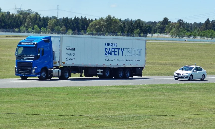 After revealing the test vehicle last year, Samsung has now deployed the commercial version of the truck in La Plata, Argentina