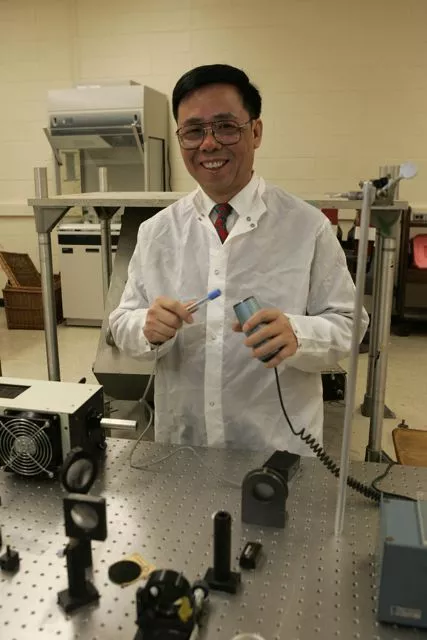 Physicist Rongjia Tao has reduced the viscosity of human blood by subjecting it to magnetic fields (Photo: Temple University)