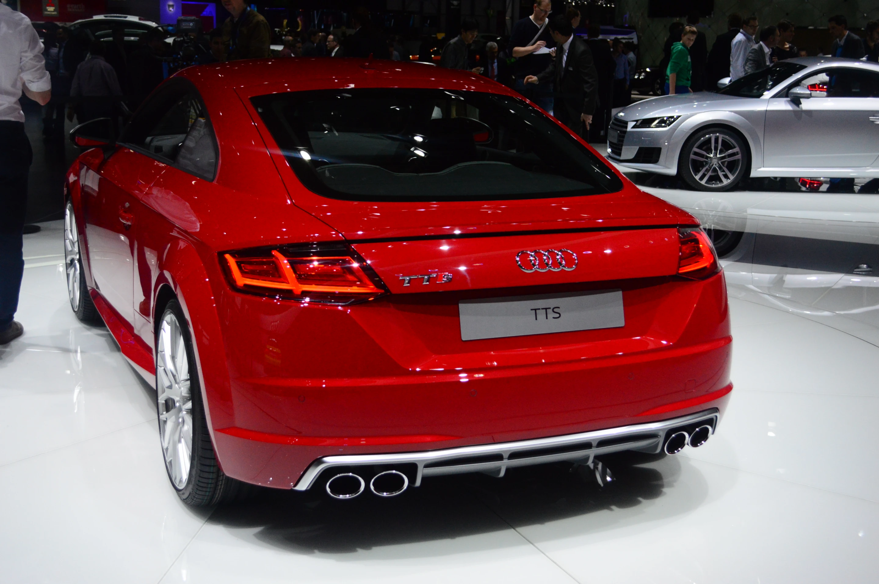 The high performance TTS with 310 hp and torque figures of 280 lb.ft makes the 100 km/h (62 mph) sprint in 4.7 seconds (Photo: CC Weiss/Gizmag)