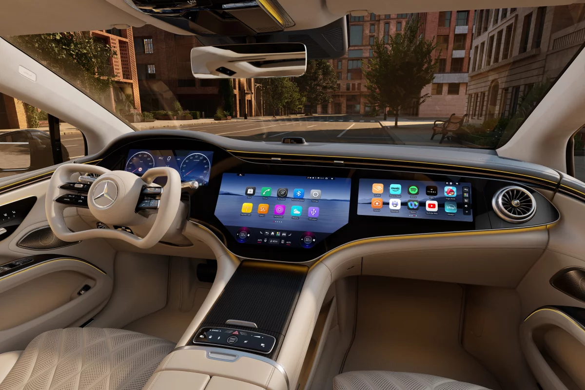 The EQS Hyperscreen display now measures 55-inches wide, that’s more than four feet six inches of high tech display
