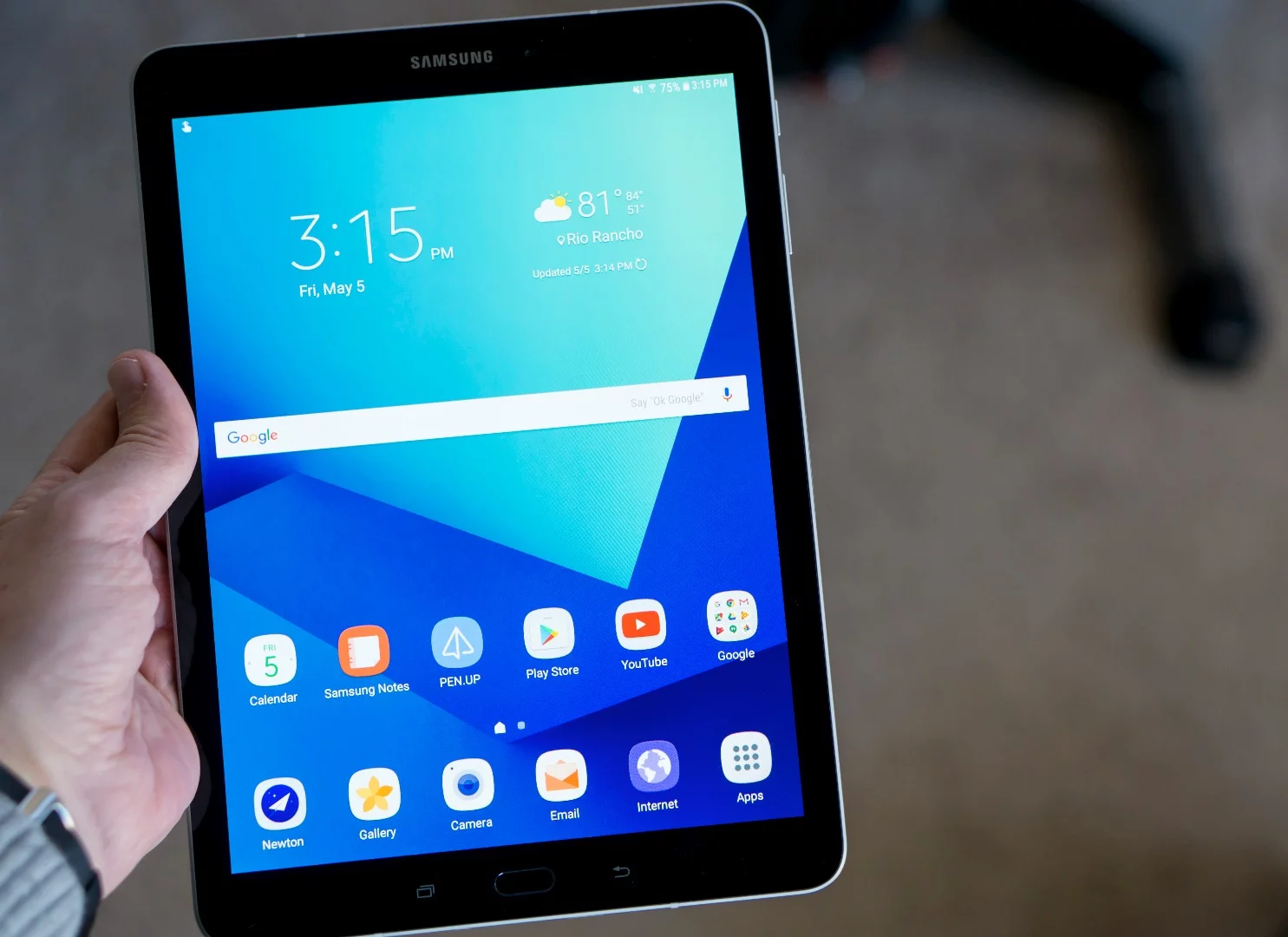 The 9.7-in screen of the Galaxy Tab S3