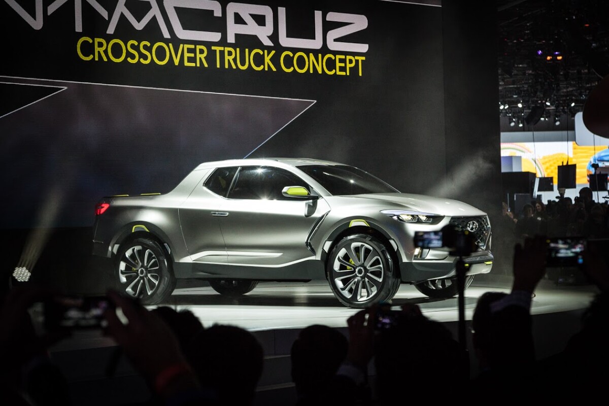 Hyundai's Santa Cruz Crossover Truck Concept unveiled at the North American International Motor Show (NAIAS) in Detroit (Photo: Loz Blain/Gizmag)