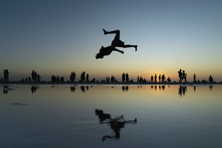 "Sunset Flight" – Dmytro Geshengorin (Germany)