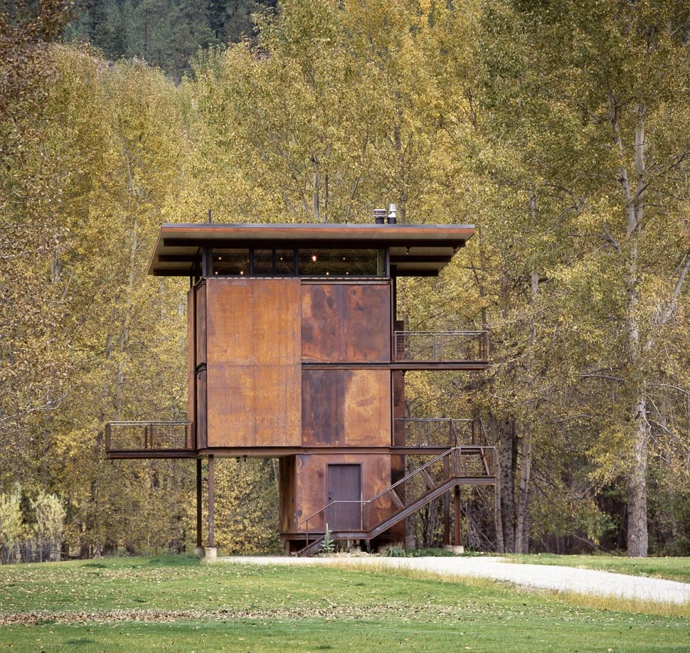 The Delta Shelter with its protective shutters closed (Photo: Benjamin Benschneider)