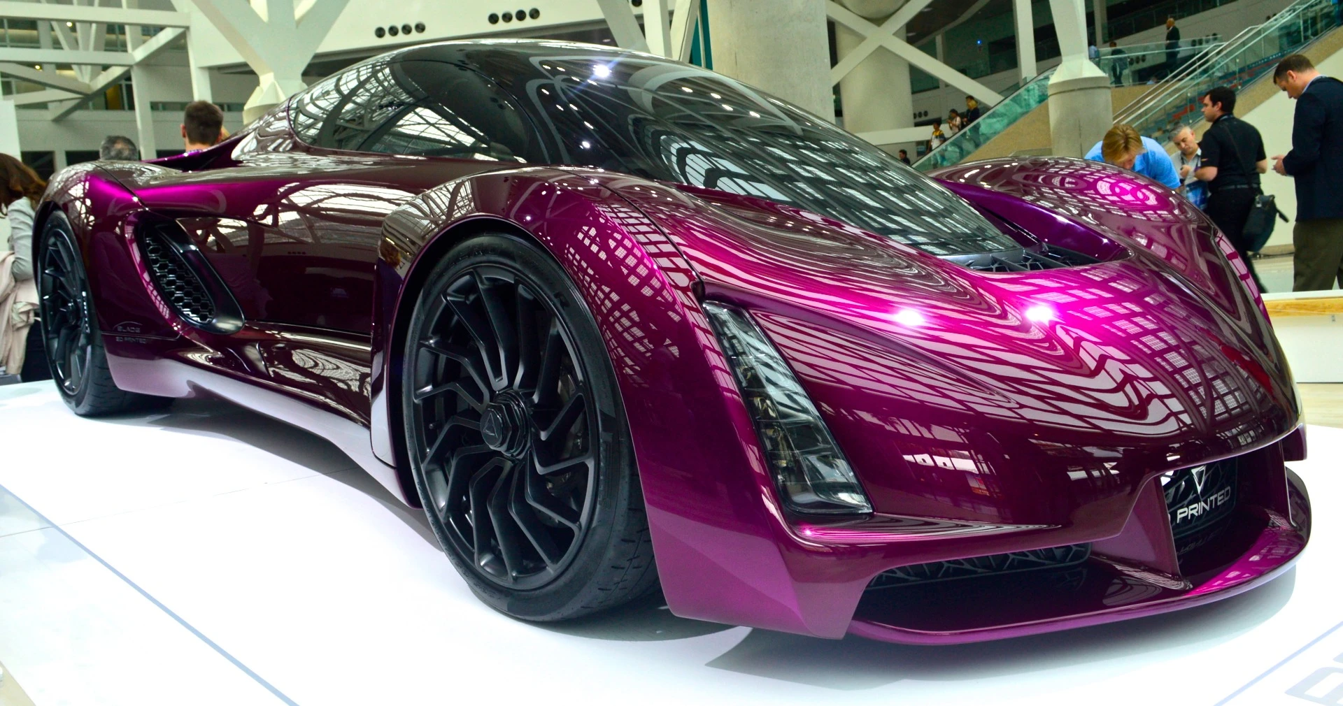 The Divergent 3D Blade at the 2016 LA Auto Show
