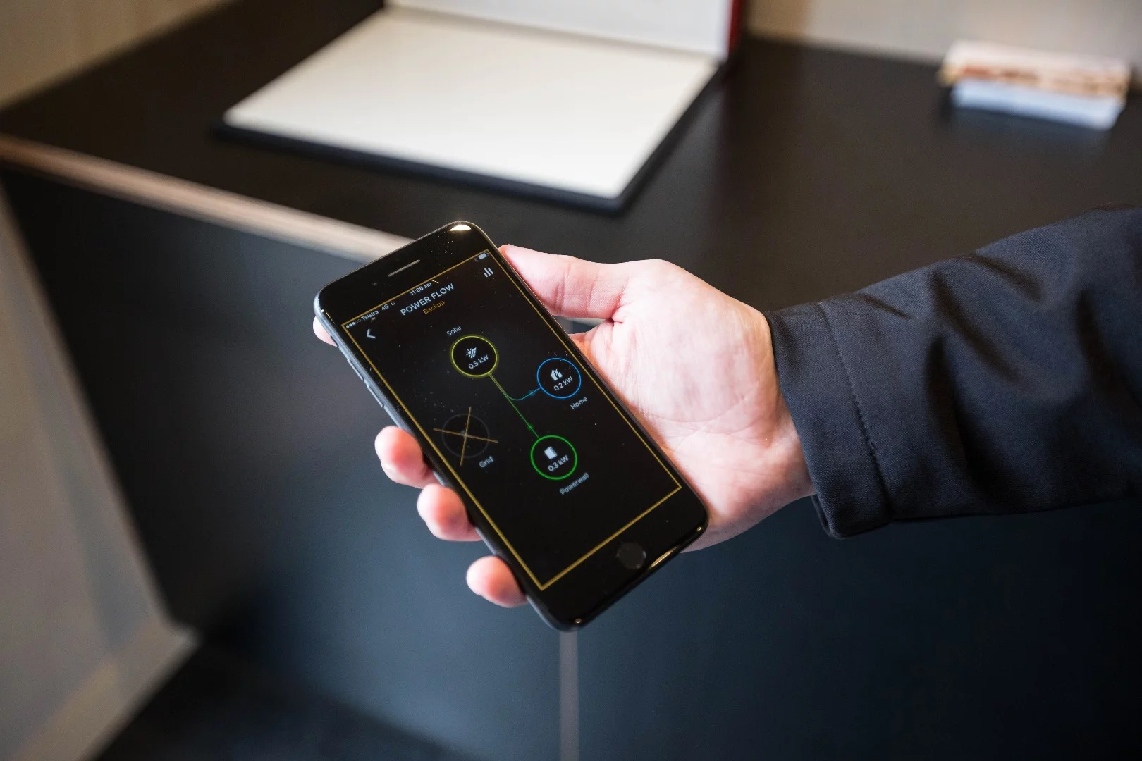 A closer look at the app accompanying the Tesla Powerwall and solar panels
