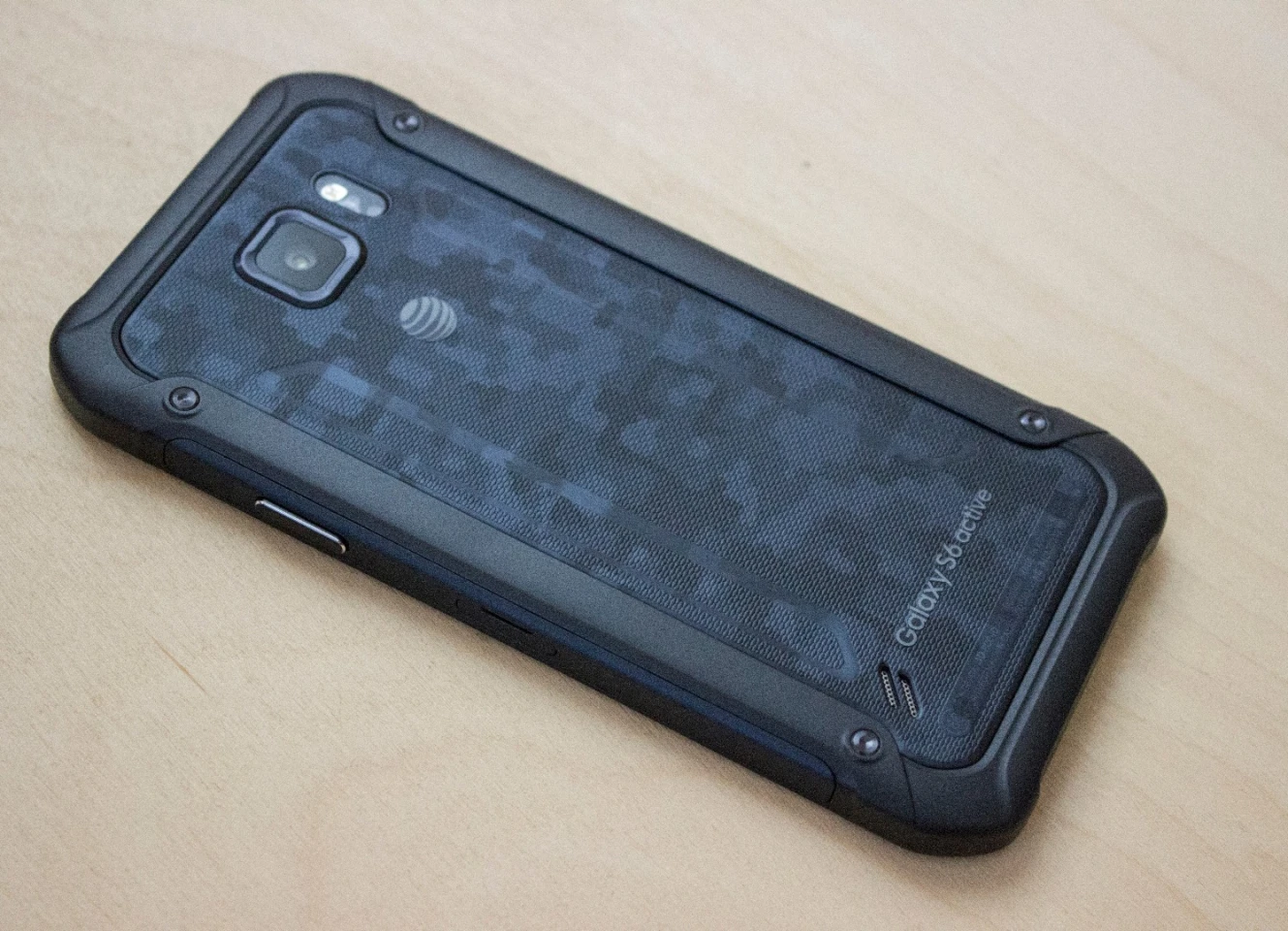 The subtle camouflage pattern on the back of the Active might sound tacky, but we think it's tasteful and appropriate