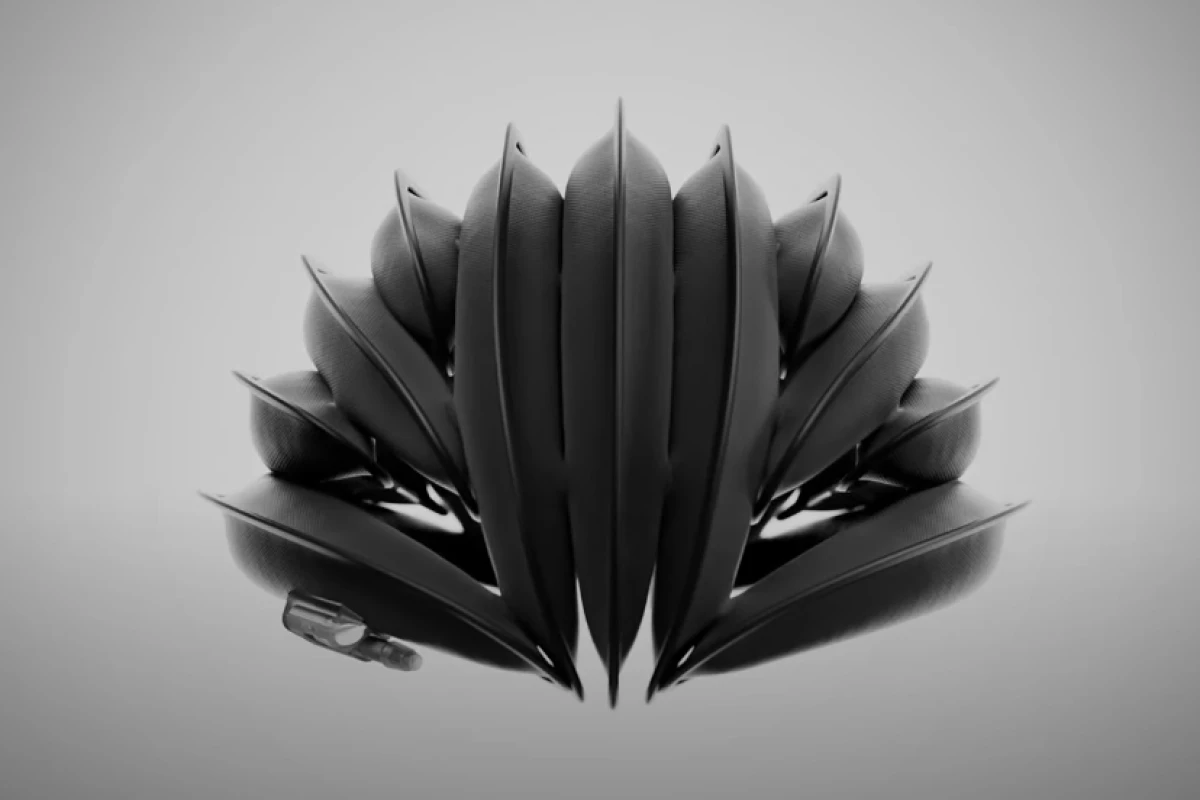 Ventete's aH-1 helmet all inflated and ready to wear