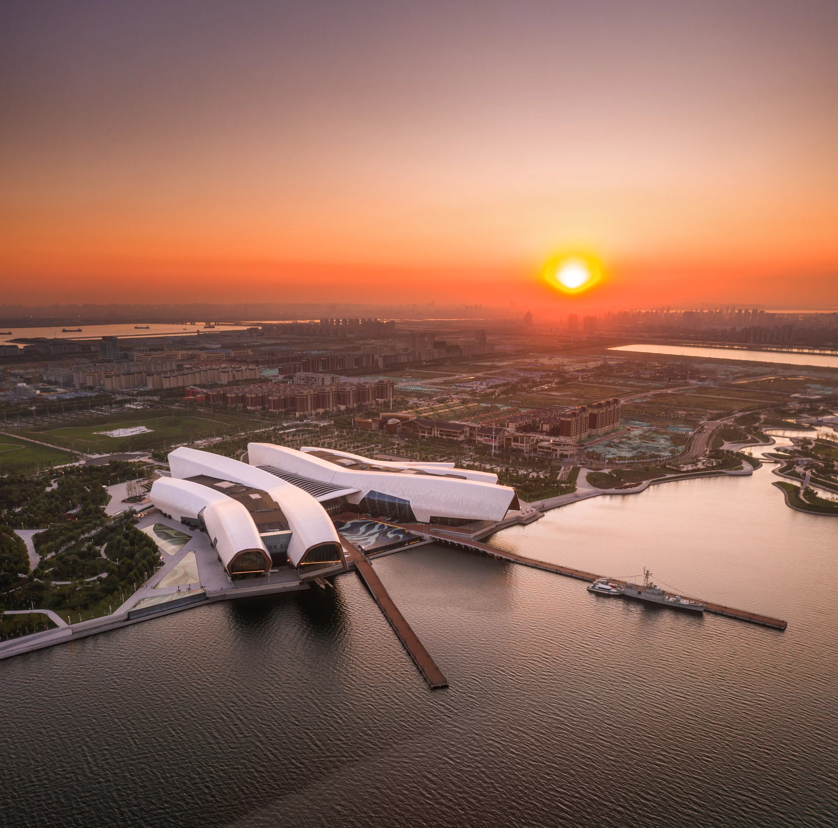 The National Maritime Museum of China is located in Tianjin, which has received more than its fair share of impressive architecture in recent years, including a museum by Bernard Tschumi Architects and a library by MVRDV