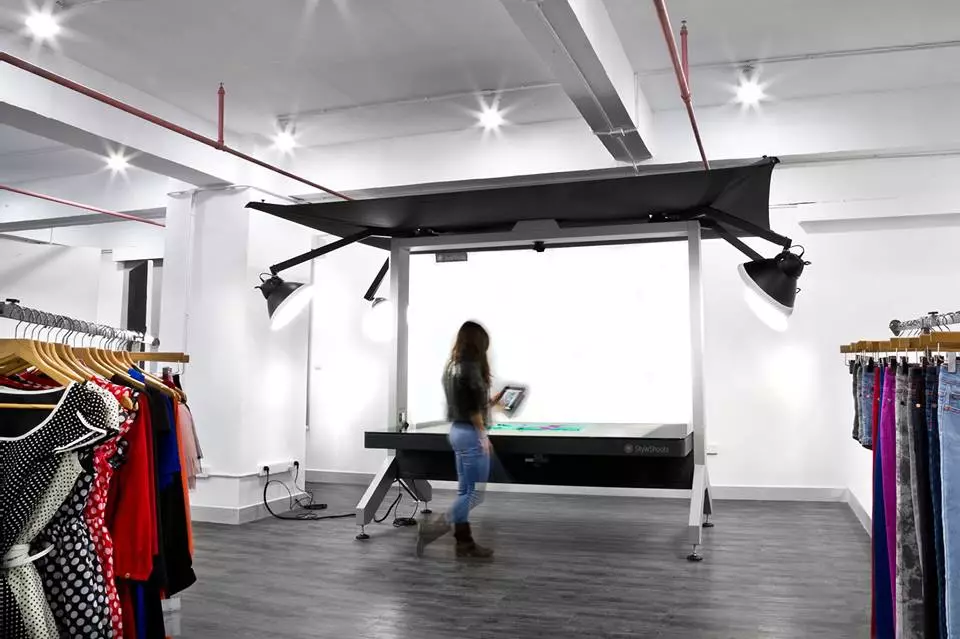 The StyleShoots system in use