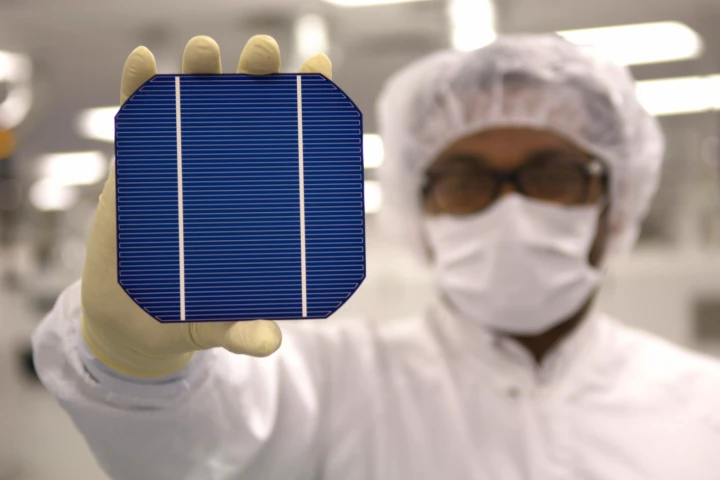 An example of one of the solar cells made from silicon ink that achieved the record-breaking 19 percent conversion efficiency