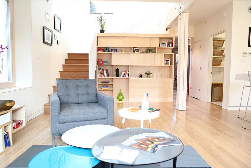 Super-insulation and triple-glazed windows help to maintain a stable and comfortable internal temperature (Photo: Sarah Gerrity, US Dept of Energy)