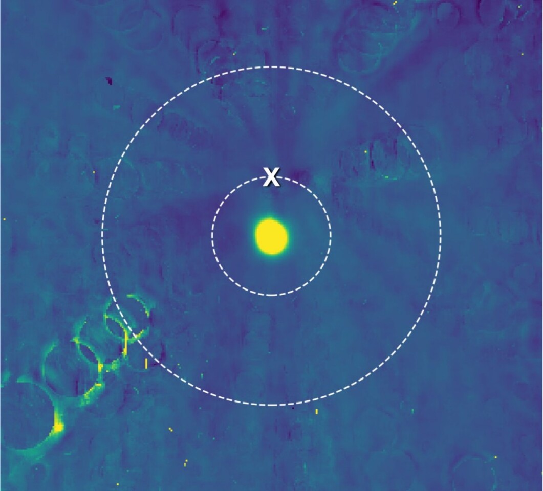 This composite image shows Ultima Thule, the bright spot in the center, as seen by New Horizons. No other bright spots, like moons or rings, can be seen (the smudges on the lower left are image artefacts), so a hazard watch team has given the all-clear to follow the optimal path (inner circle) rather than take a detour (outer circle)