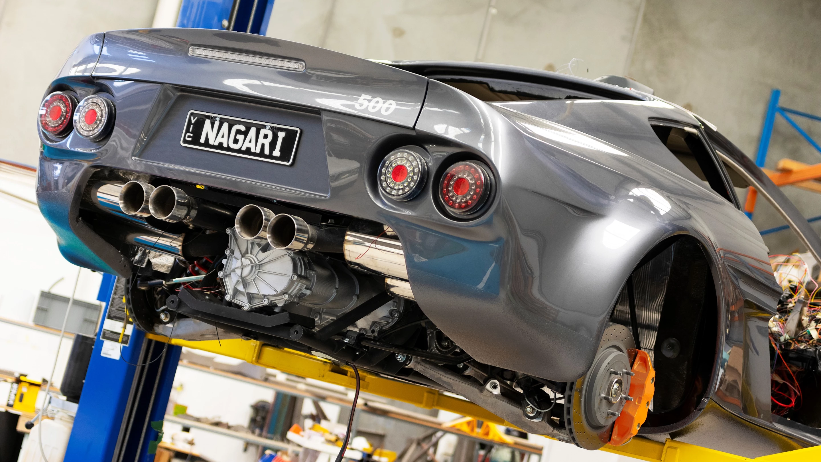 The new Bolwell Nagari 500’s engine is a Chevrolet LS3 6.2-liter V8 producing 372 kW (500 hp) mounted longitudinally amidships and bolted on to a six-speed Audi gearbox