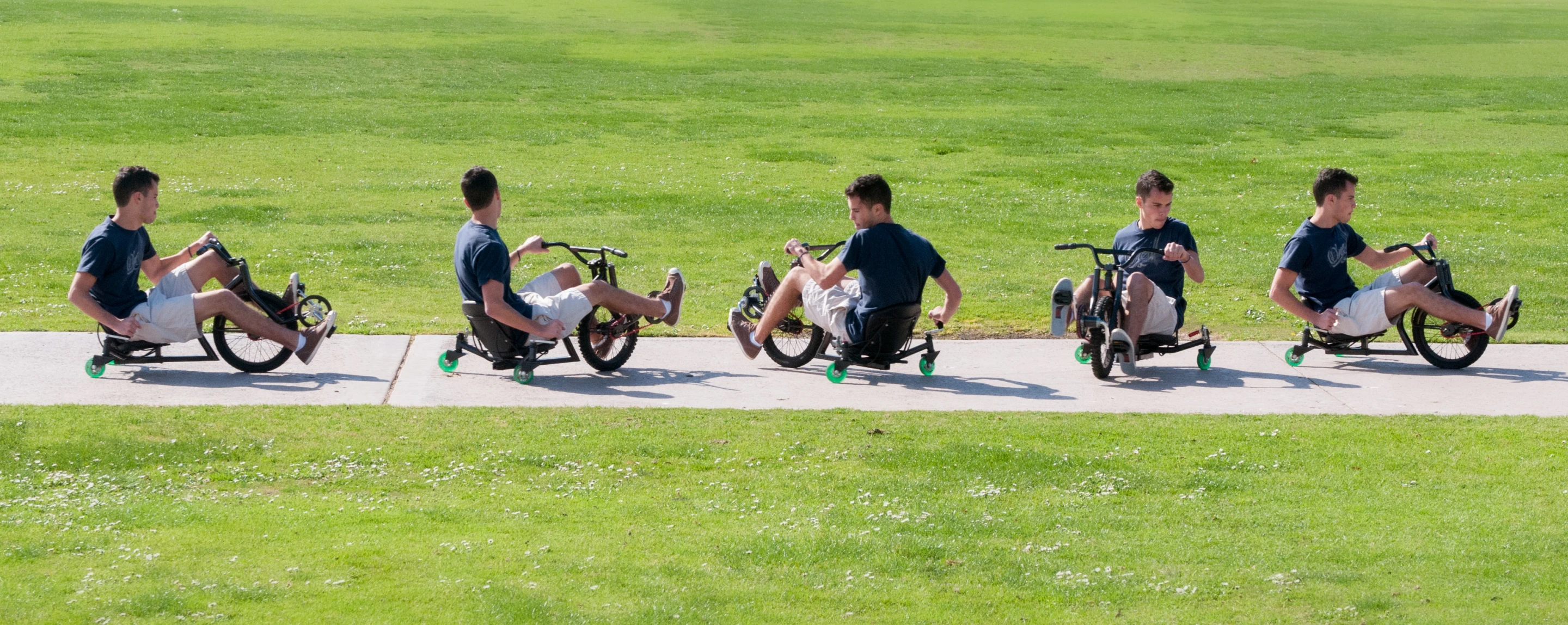 The ONDA Cycle can be steered using the handlebars, but the rear swivel wheels can also be unlocked and controlled for spins, drifting and tight, precision turns