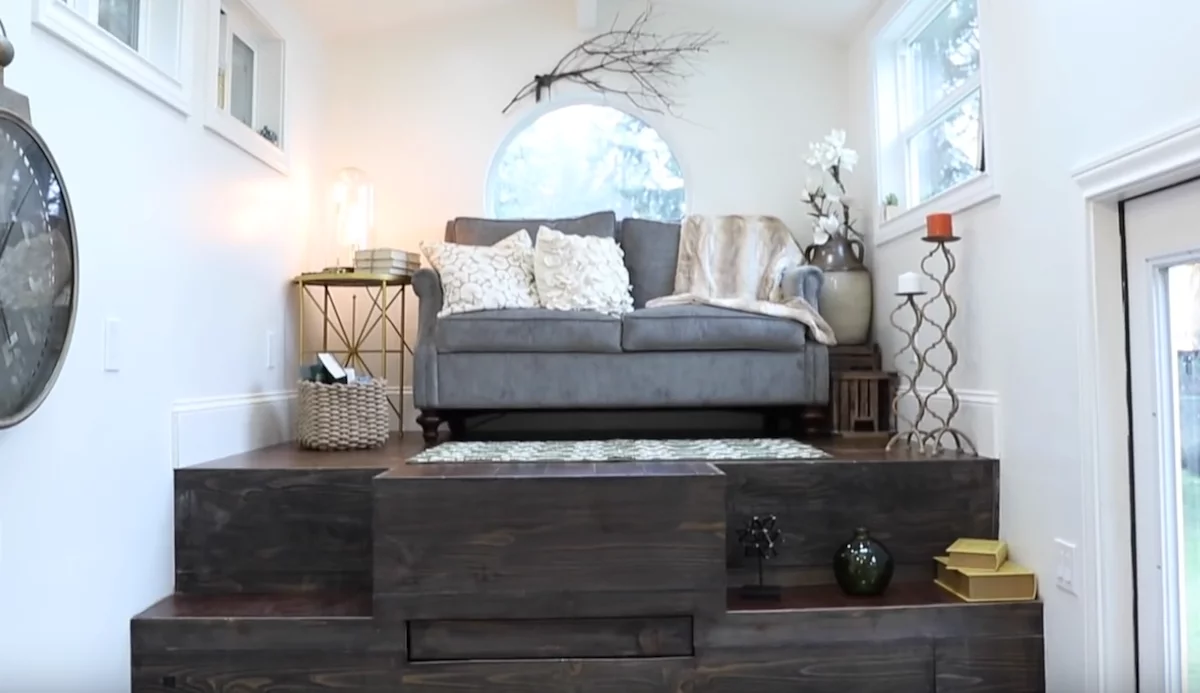 The Vintage Glam cost $150,000, reflecting the expensive gadgetry and customization that went into it