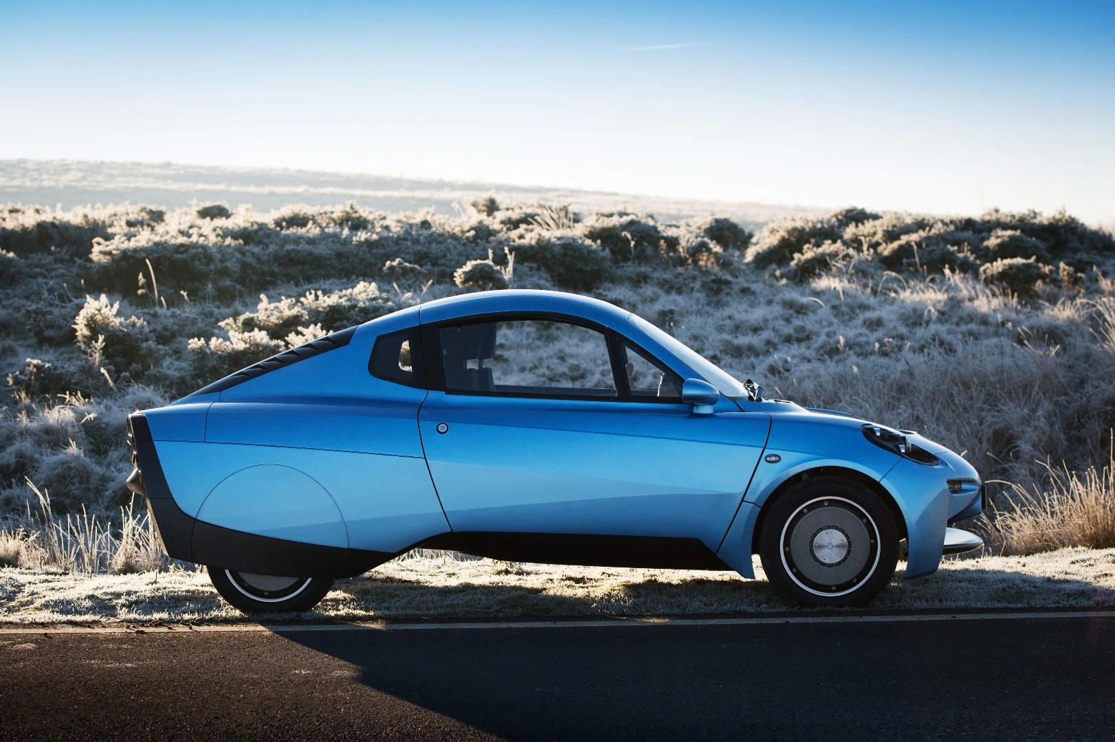 The short cabin gives the Rasa a bubble-shaped appearance