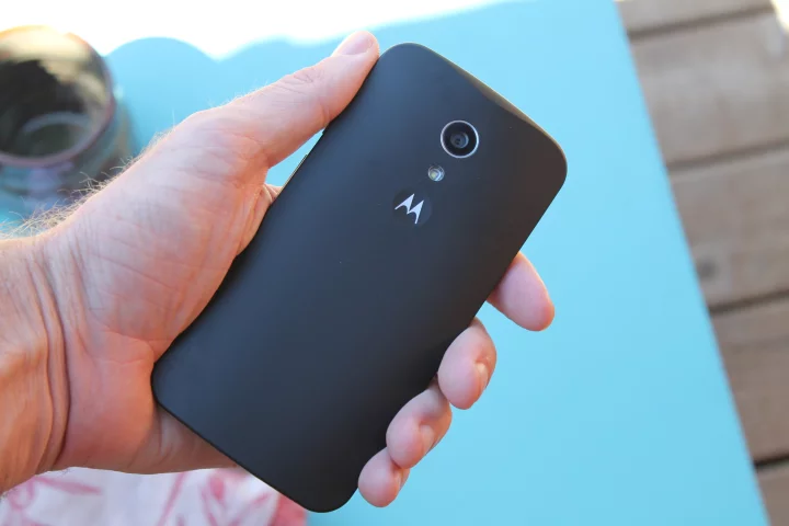 The new Moto G is more of a handful (Photo credit: Eric Mack / Gizmag)