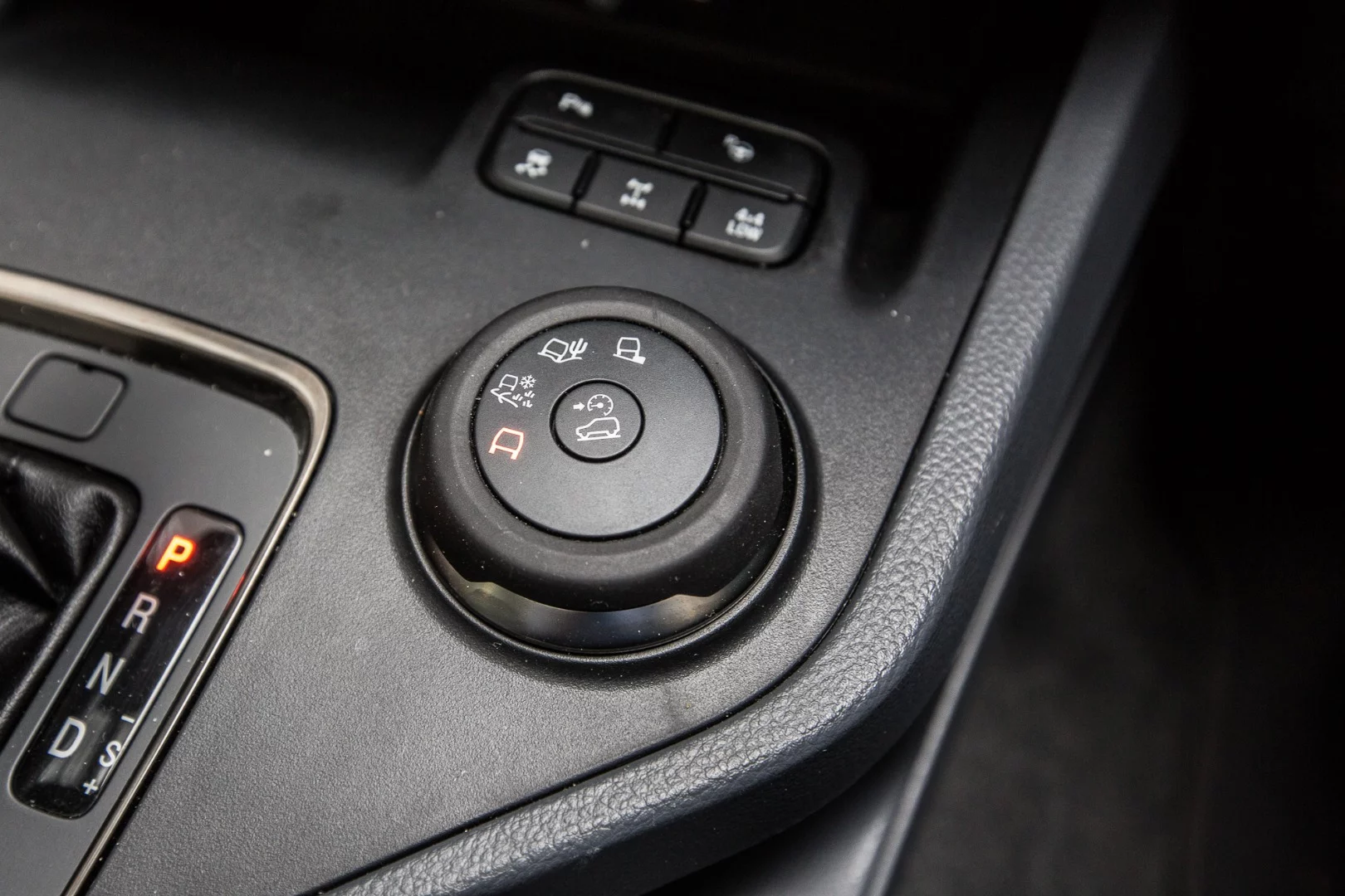 Driving modes are available at the twist of a dialk