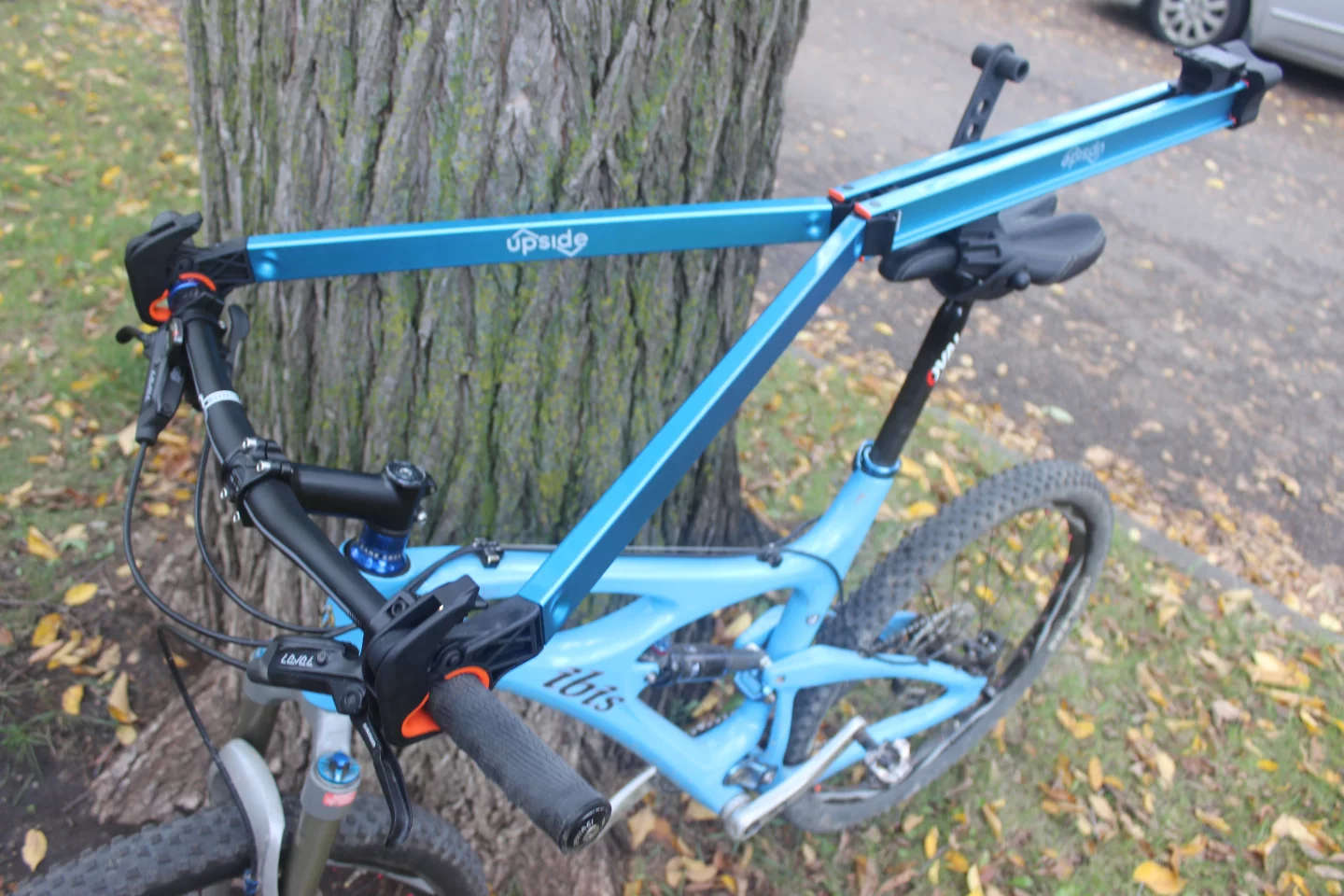 The Upside Rack, mounted on a mountain bike