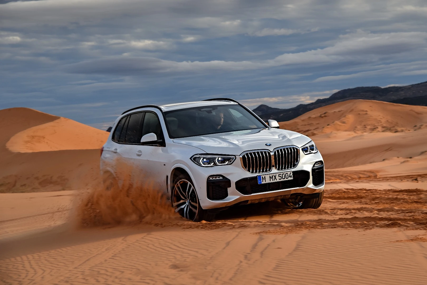 The fourth-generation BMW X5 will be officially launched in November 2018