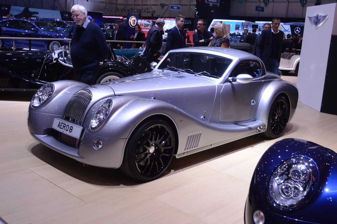 The Aero 8's swooping fenders blend modern and traditional design (Photo: C.C. Weiss/Gizmag.com)