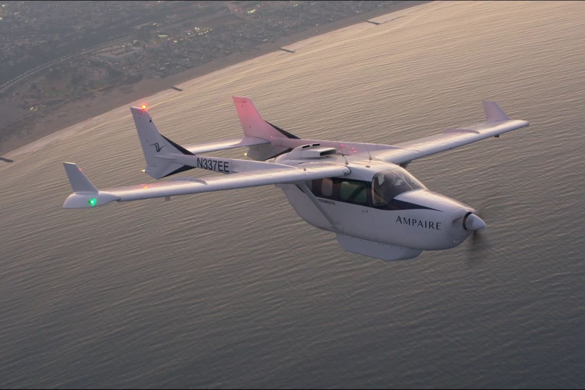 The Electric Eel hybrid has just logged a record 12-hour flight