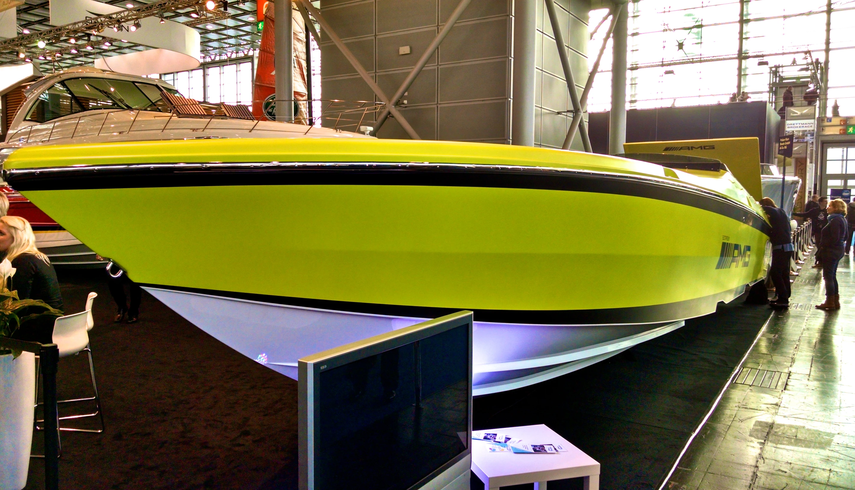 Still being called a concept, the Cigarette 38 AMG Electric Drive is billed as the fastest electric boat in the world, with estimated speeds of around 100 mph (160 km/h) (Photo: C.C. Weiss/Gizmag)