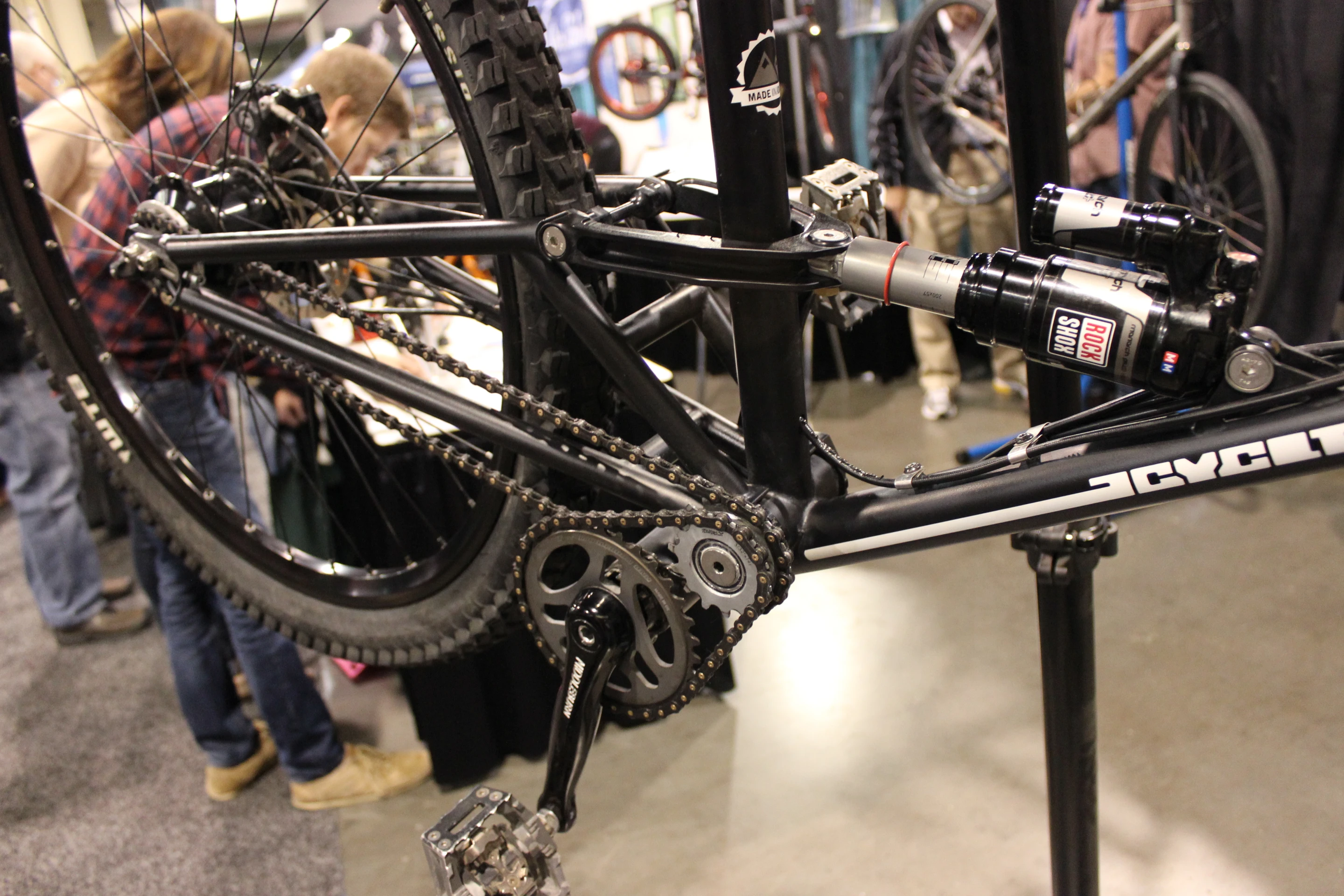 Instead of a conventional rear derailleur, the Battleaxe utilizes a Rohloff Speedhub 14-speed internal-geared hub