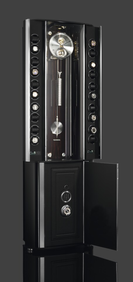 Grande Infinity Combines Watch Safe With Precision Pendulum Clock